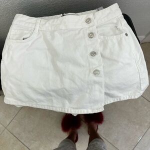 Zara asymmetrical white skort